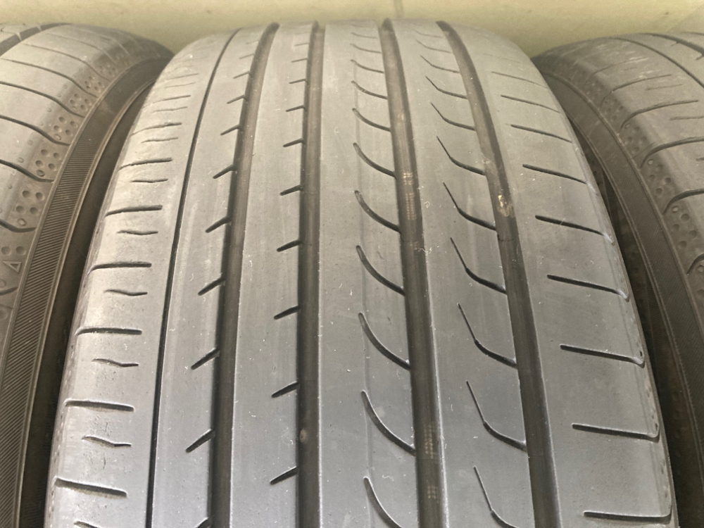 完売)(中古タイヤ)極上品 2021年製☆225/45R19 96W EXTRALOAD YOKOHAMA BLUE EARTH RV02  9.5～9分山 4本SET￥54800 | 仙台市 泉区 泉タイヤサービス